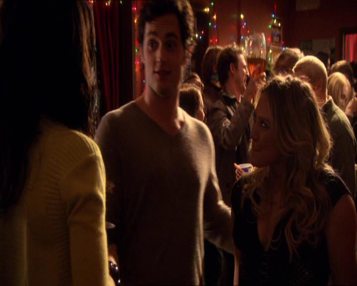 GossipGirlFan_dot_nl-3x09TheyShootHumphreyDontThey1317.jpg