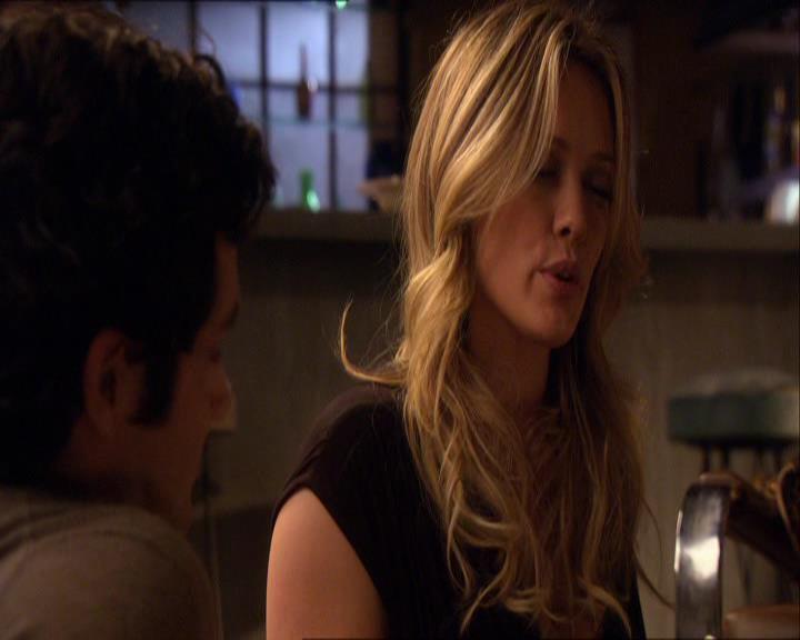 GossipGirlFan_dot_nl-3x09TheyShootHumphreyDontThey1695.jpg