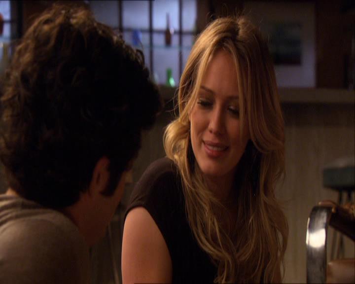 GossipGirlFan_dot_nl-3x09TheyShootHumphreyDontThey1719.jpg