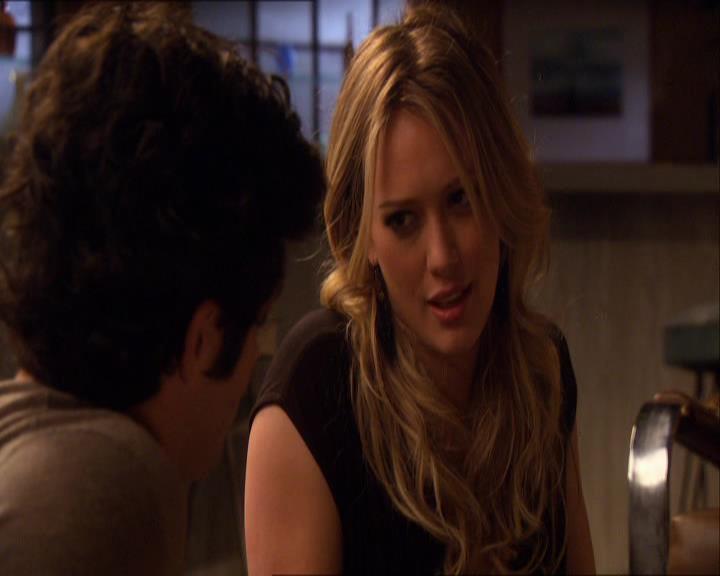 GossipGirlFan_dot_nl-3x09TheyShootHumphreyDontThey1722.jpg