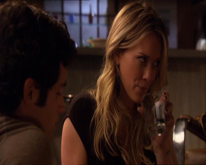 GossipGirlFan_dot_nl-3x09TheyShootHumphreyDontThey1731.jpg