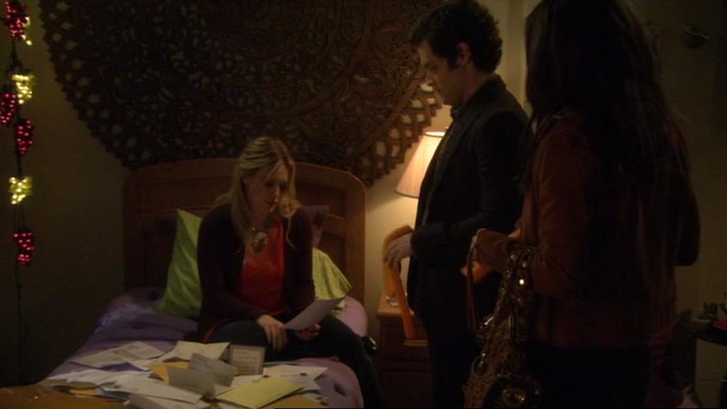 GossipGirlFan-dot-nl_3x09TheyShootHumpreysDontThey-UnairedScenes00017.jpg GossipGirlFan-dot-nl_3x09TheyShootHumpreysDontThey-UnairedScenes00017.jpg