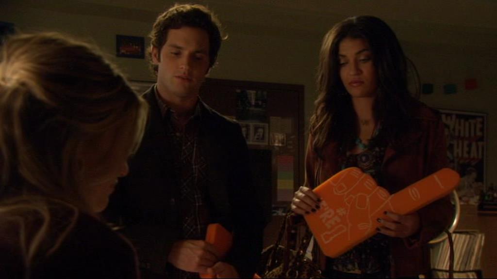 GossipGirlFan-dot-nl_3x09TheyShootHumpreysDontThey-UnairedScenes00031.jpg GossipGirlFan-dot-nl_3x09TheyShootHumpreysDontThey-UnairedScenes00031.jpg