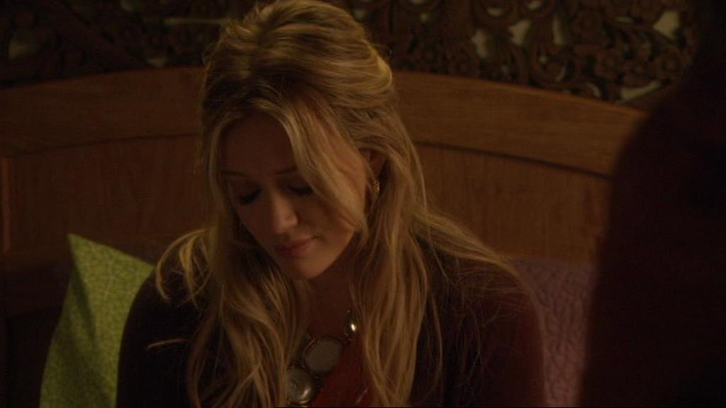 GossipGirlFan-dot-nl_3x09TheyShootHumpreysDontThey-UnairedScenes00032.jpg GossipGirlFan-dot-nl_3x09TheyShootHumpreysDontThey-UnairedScenes00032.jpg