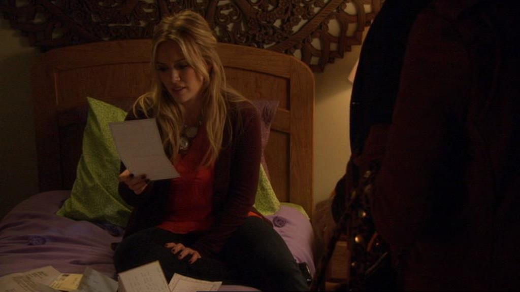 GossipGirlFan-dot-nl_3x09TheyShootHumpreysDontThey-UnairedScenes00037.jpg GossipGirlFan-dot-nl_3x09TheyShootHumpreysDontThey-UnairedScenes00037.jpg