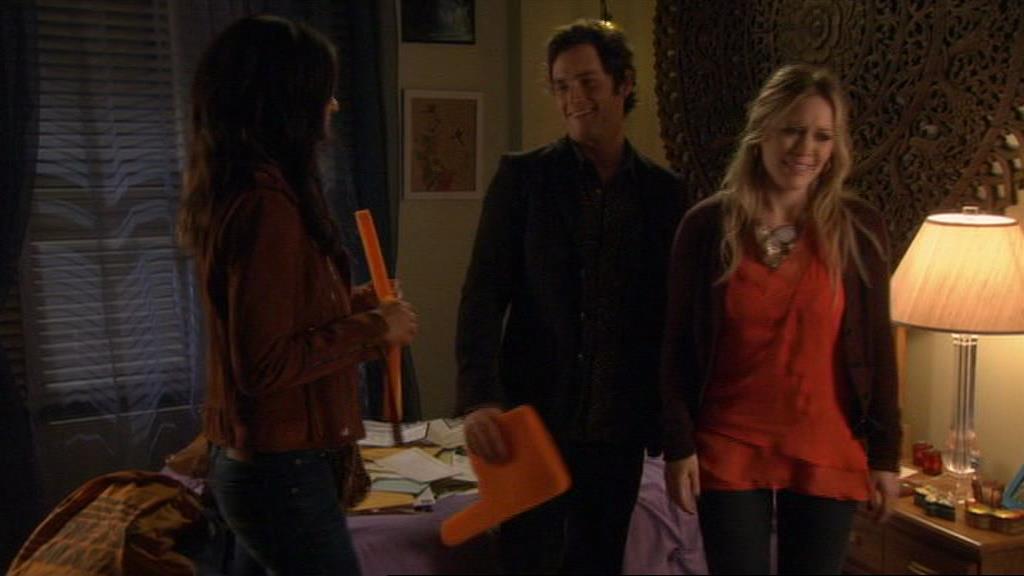 GossipGirlFan-dot-nl_3x09TheyShootHumpreysDontThey-UnairedScenes00078.jpg