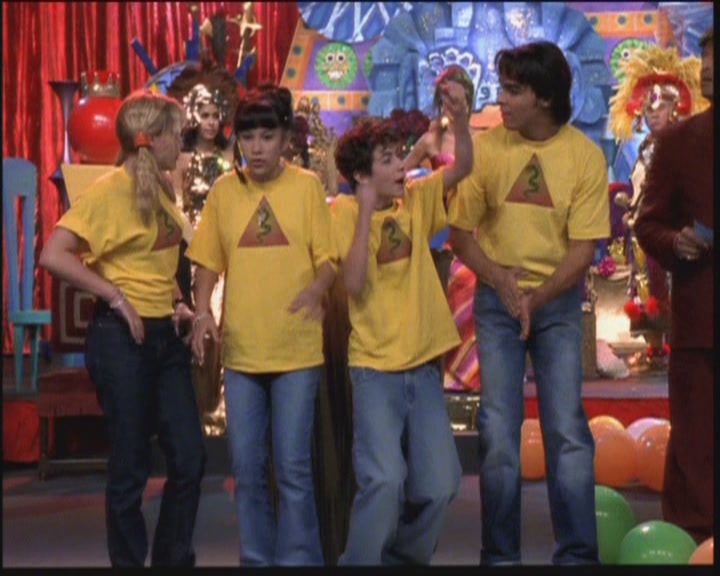 DailyDuff-dot-org_LizzieMcGuire-ElOroDeMontezuma0677.jpg DailyDuff-dot-org_LizzieMcGuire-ElOroDeMontezuma0677.jpg