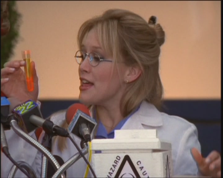 DailyDuff-dot-nl_2x11OverTheHill1462.jpg DailyDuff-dot-nl_2x11OverTheHill1462.jpg