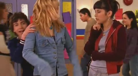 DailyDuff-dot-org_LizzieMcGuire-2x12BestDressedforMuchLess0553.jpg DailyDuff-dot-org_LizzieMcGuire-2x12BestDressedforMuchLess0553.jpg