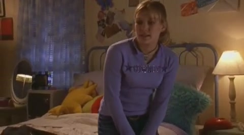 DailyDuff-dot-org_LizzieMcGuire-2x12BestDressedforMuchLess0910.jpg