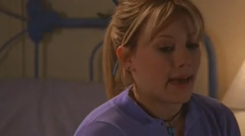 DailyDuff-dot-org_LizzieMcGuire-2x12BestDressedforMuchLess0911.jpg