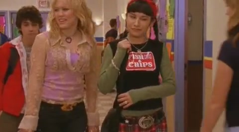 DailyDuff-dot-org_LizzieMcGuire-2x12BestDressedforMuchLess1012.jpg
