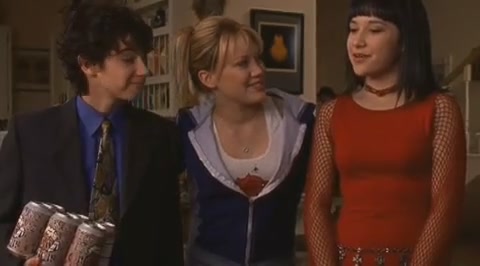 DailyDuff-dot-org_LizzieMcGuire-2x13YoureaGoodManLizzieMcGuire1175.jpg