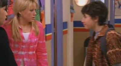 DailyDuff-dot-org_LizzieMcGuire-2x13YoureaGoodManLizzieMcGuire0362.jpg