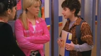 DailyDuff-dot-org_LizzieMcGuire-2x13YoureaGoodManLizzieMcGuire0404.jpg