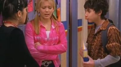 DailyDuff-dot-org_LizzieMcGuire-2x13YoureaGoodManLizzieMcGuire0405.jpg