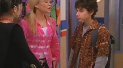 DailyDuff-dot-org_LizzieMcGuire-2x13YoureaGoodManLizzieMcGuire0416.jpg