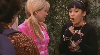 DailyDuff-dot-org_LizzieMcGuire-2x13YoureaGoodManLizzieMcGuire0509.jpg