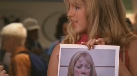 DailyDuff-dot-org_LizzieMcGuire-2x21LizziesEleven0124.jpg DailyDuff-dot-org_LizzieMcGuire-2x21LizziesEleven0124.jpg