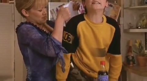 DailyDuff-dot-org_LizzieMcGuire-2x21LizziesEleven0418.jpg DailyDuff-dot-org_LizzieMcGuire-2x21LizziesEleven0418.jpg