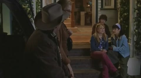 DailyDuff-dot-org_LizzieMcGuire-2x27GrubbyLongjohnsOldeTymeRevue0229.jpg DailyDuff-dot-org_LizzieMcGuire-2x27GrubbyLongjohnsOldeTymeRevue0229.jpg