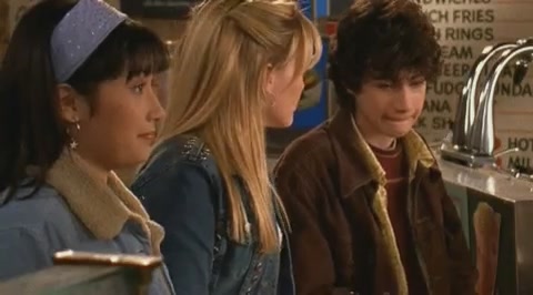 DailyDuff-dot-org_LizzieMcGuire-2x27GrubbyLongjohnsOldeTymeRevue0497.jpg DailyDuff-dot-org_LizzieMcGuire-2x27GrubbyLongjohnsOldeTymeRevue0497.jpg