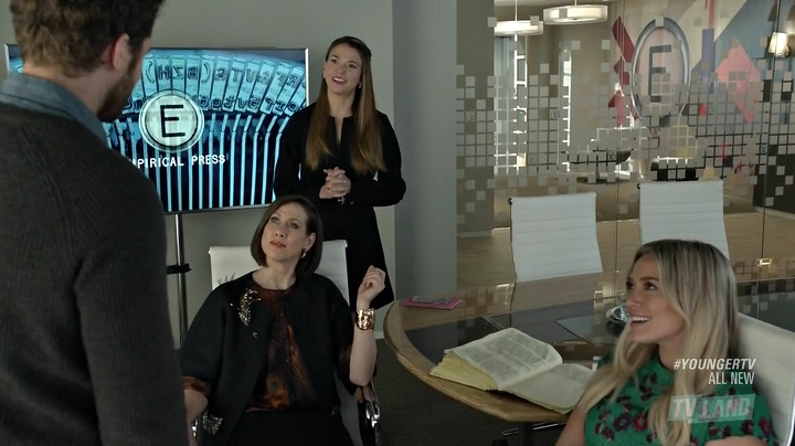 DailyDuff_dot_nl_Younger2x090700.jpg