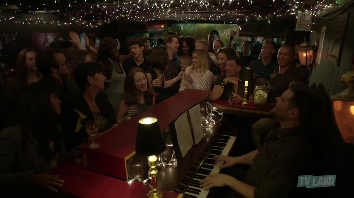 DailyDuff-dot-NL-Younger3x01-0919.jpg DailyDuff-dot-NL-Younger3x01-0919.jpg