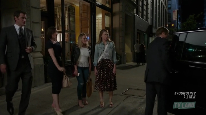 DailyDuff-dot-NL-Younger3x02-0850.jpg DailyDuff-dot-NL-Younger3x02-0850.jpg