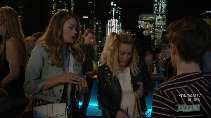 DailyDuff-dot-NL-Younger3x02-0931.jpg DailyDuff-dot-NL-Younger3x02-0931.jpg