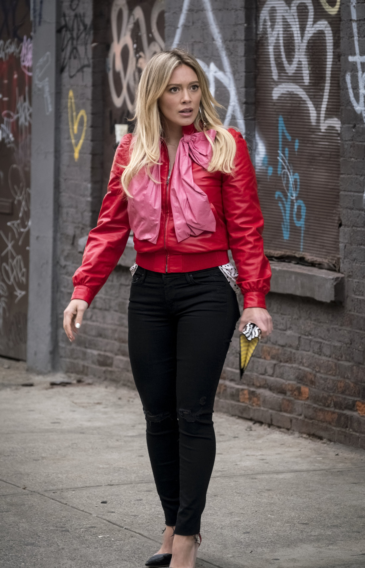 4x02-005.jpg