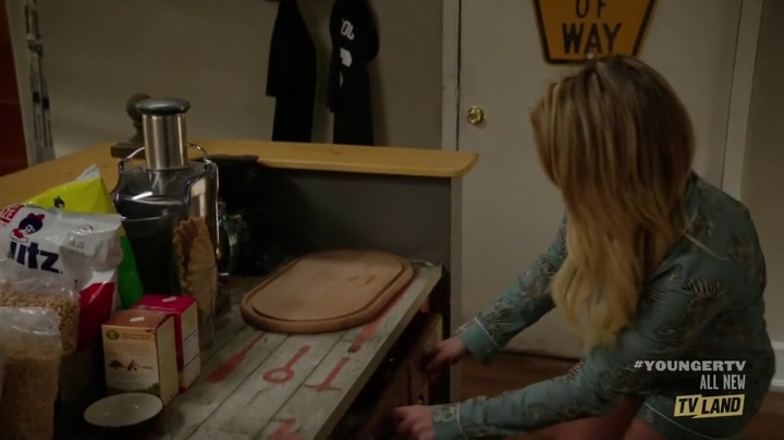 DailyDuff-dot-NL_Younger4x02GettinHyggeWithIt0038.jpg DailyDuff-dot-NL_Younger4x02GettinHyggeWithIt0038.jpg