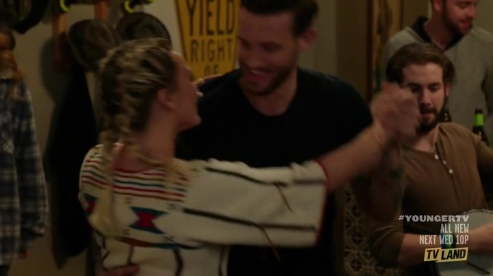 DailyDuff-dot-NL_Younger4x02GettinHyggeWithIt1226.jpg DailyDuff-dot-NL_Younger4x02GettinHyggeWithIt1226.jpg