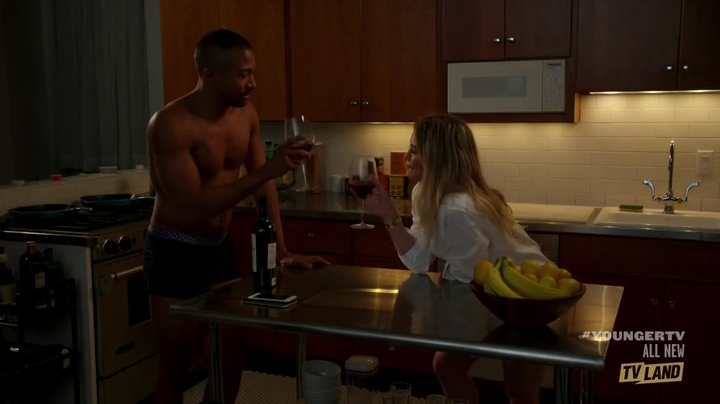 DailyDuff-dot-nl_Younger4x06ACloseShave1114.jpg