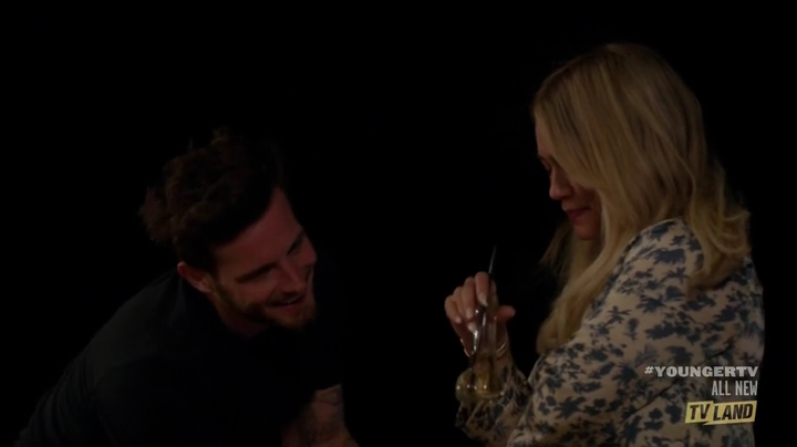 DailyDuff-dot-nl_Younger4x07FeverPitch1042.jpg DailyDuff-dot-nl_Younger4x07FeverPitch1042.jpg