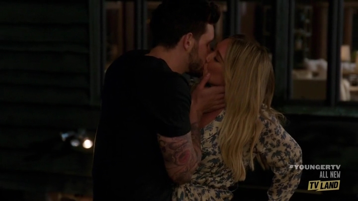 DailyDuff-dot-nl_Younger4x07FeverPitch1124.jpg DailyDuff-dot-nl_Younger4x07FeverPitch1124.jpg