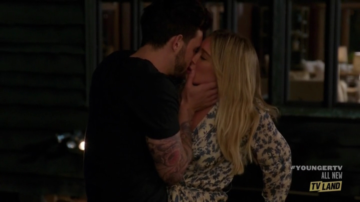 DailyDuff-dot-nl_Younger4x07FeverPitch1126.jpg DailyDuff-dot-nl_Younger4x07FeverPitch1126.jpg