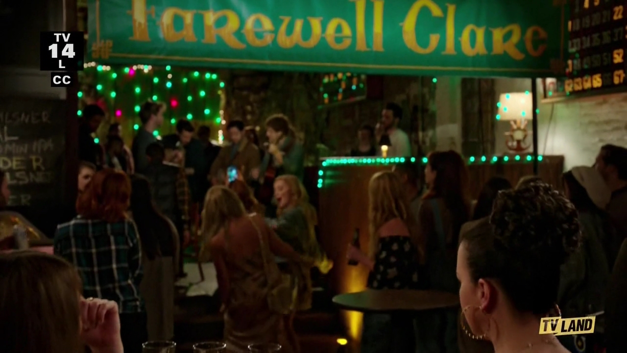 DailyDuff-dot-nl_Younger4x11ItsLoveActually0006.jpg