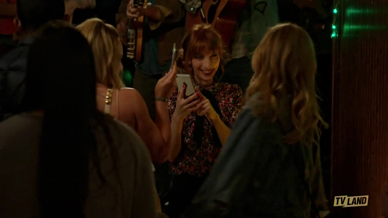 DailyDuff-dot-nl_Younger4x11ItsLoveActually0016.jpg