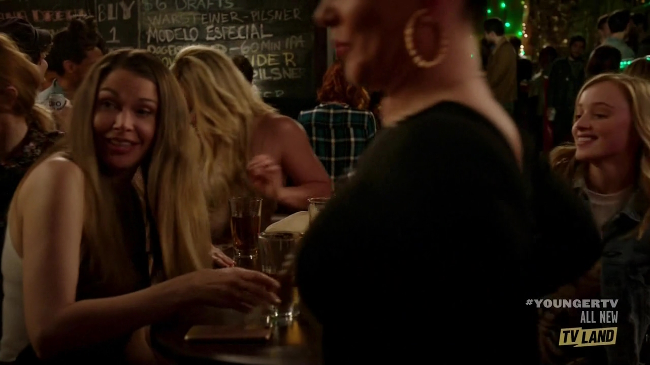 DailyDuff-dot-nl_Younger4x11ItsLoveActually0070.jpg