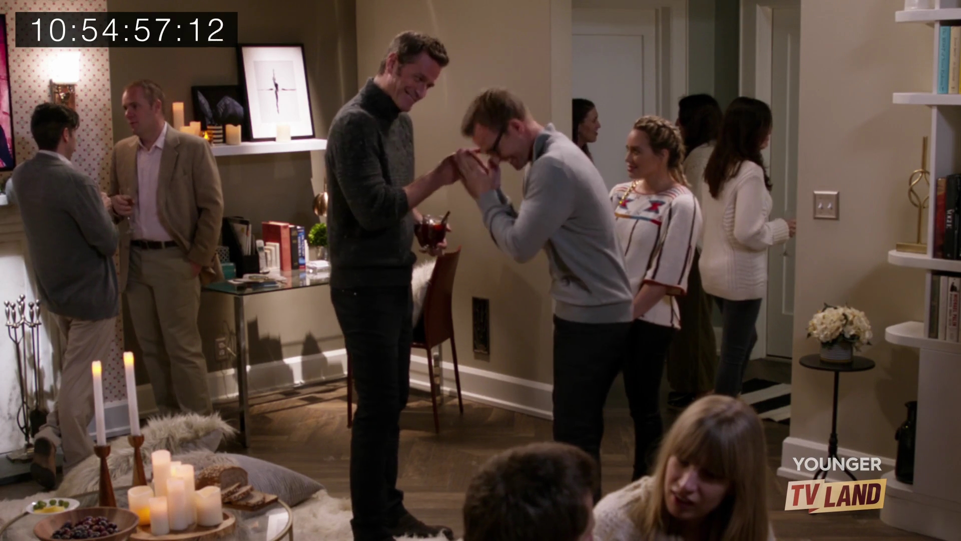 DailyDuff-dot-nl_Younger-S4-Outtakes4x02-0024.jpg DailyDuff-dot-nl_Younger-S4-Outtakes4x02-0024.jpg