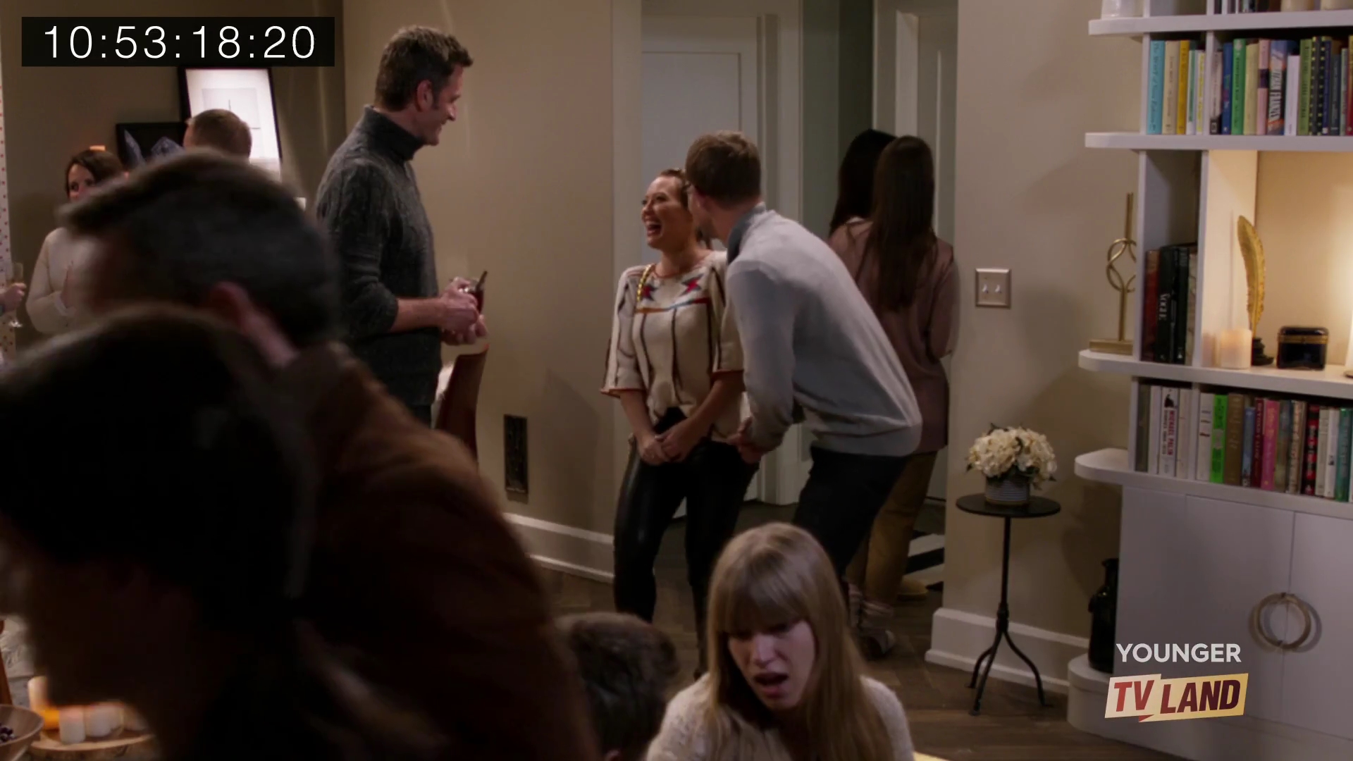 DailyDuff-dot-nl_Younger-S4-Outtakes4x02-0069.jpg DailyDuff-dot-nl_Younger-S4-Outtakes4x02-0069.jpg