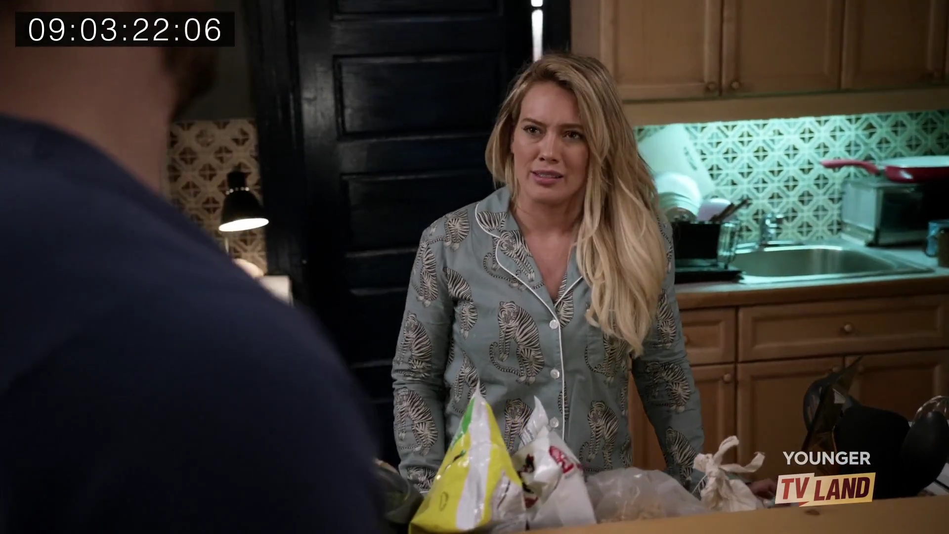 DailyDuff-dot-nl_Younger-S4-Outtakes4x02-0092.jpg DailyDuff-dot-nl_Younger-S4-Outtakes4x02-0092.jpg