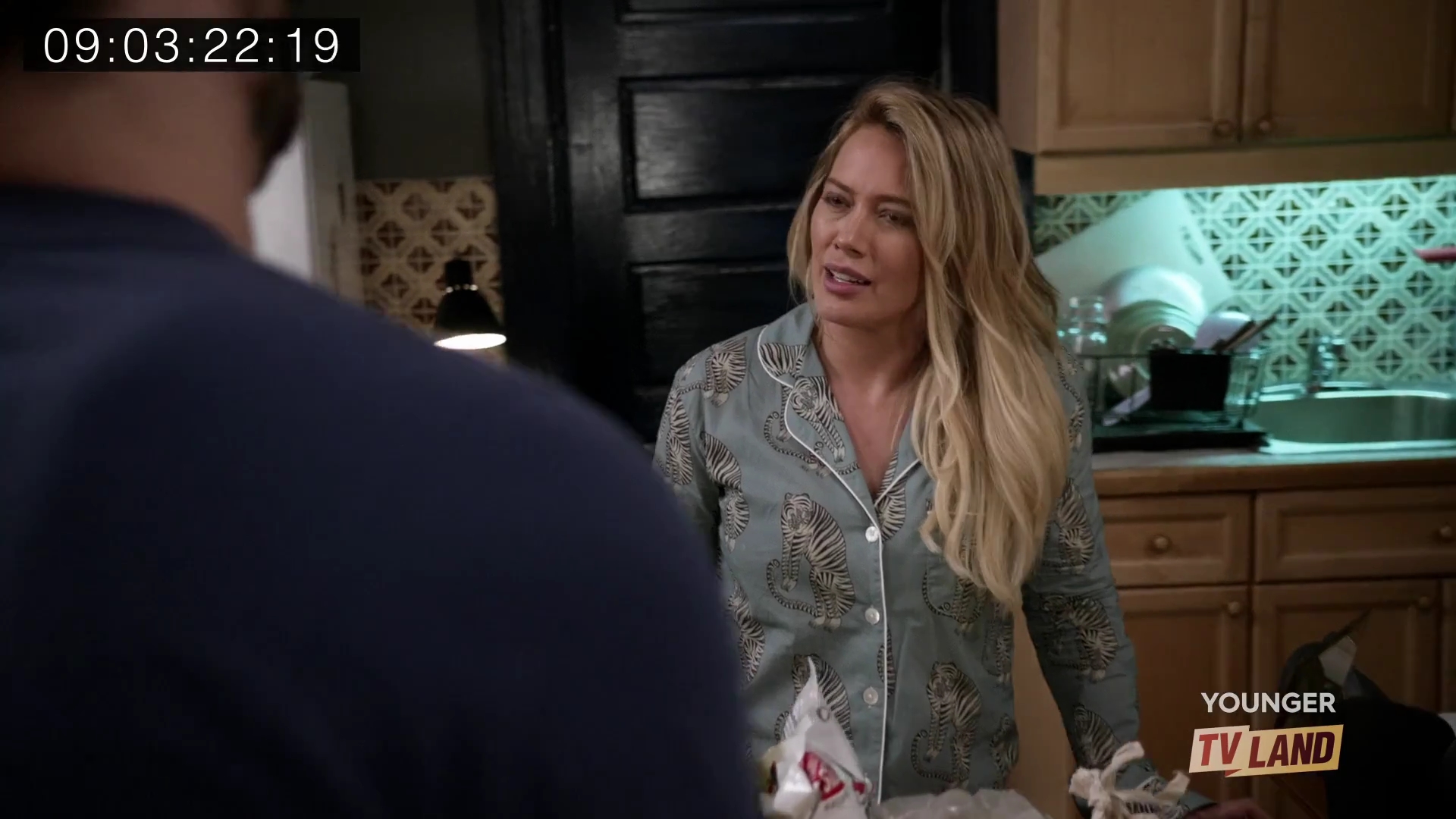 DailyDuff-dot-nl_Younger-S4-Outtakes4x02-0093.jpg DailyDuff-dot-nl_Younger-S4-Outtakes4x02-0093.jpg