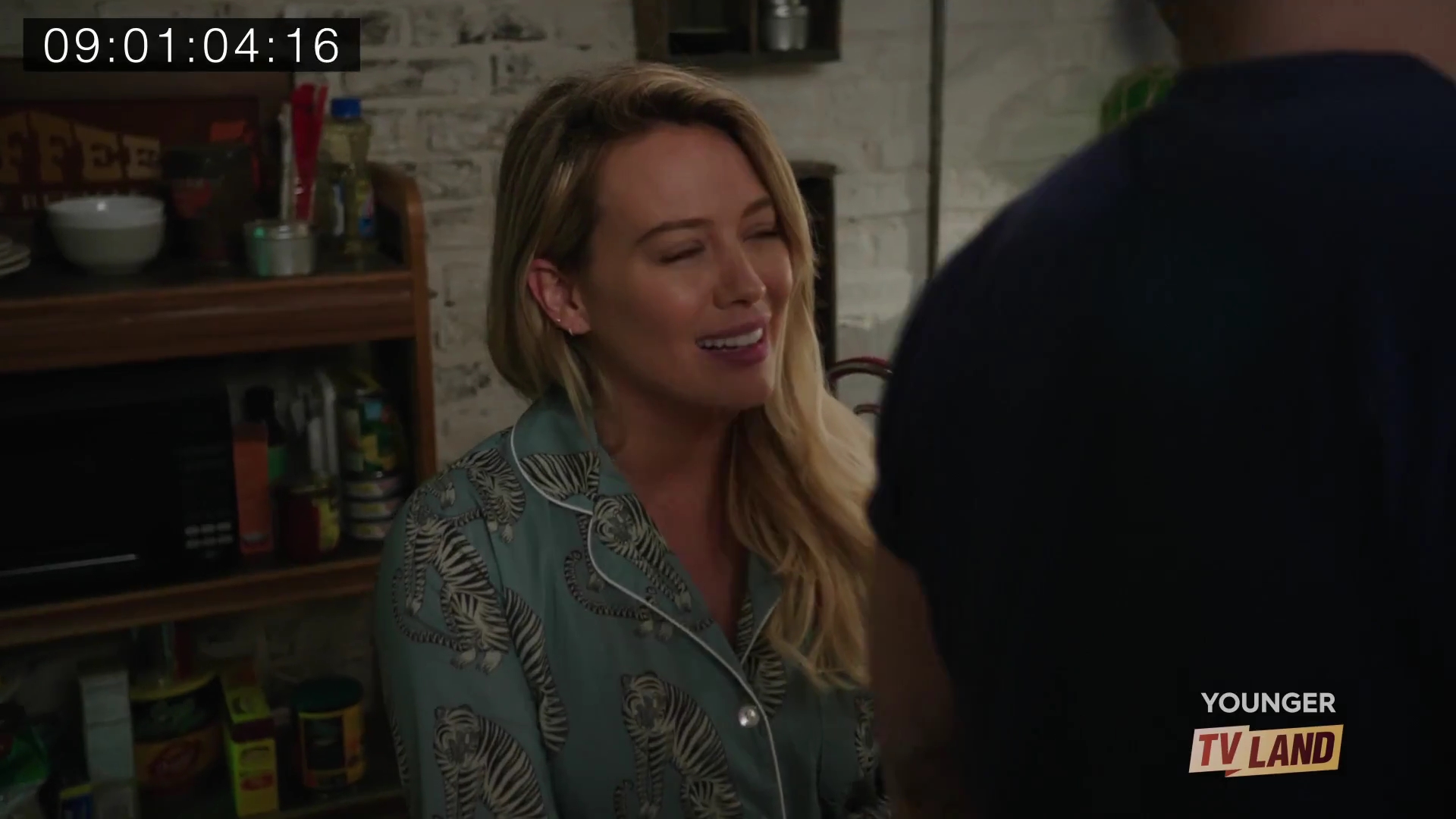 DailyDuff-dot-nl_Younger-S4-Outtakes4x02-0102.jpg DailyDuff-dot-nl_Younger-S4-Outtakes4x02-0102.jpg