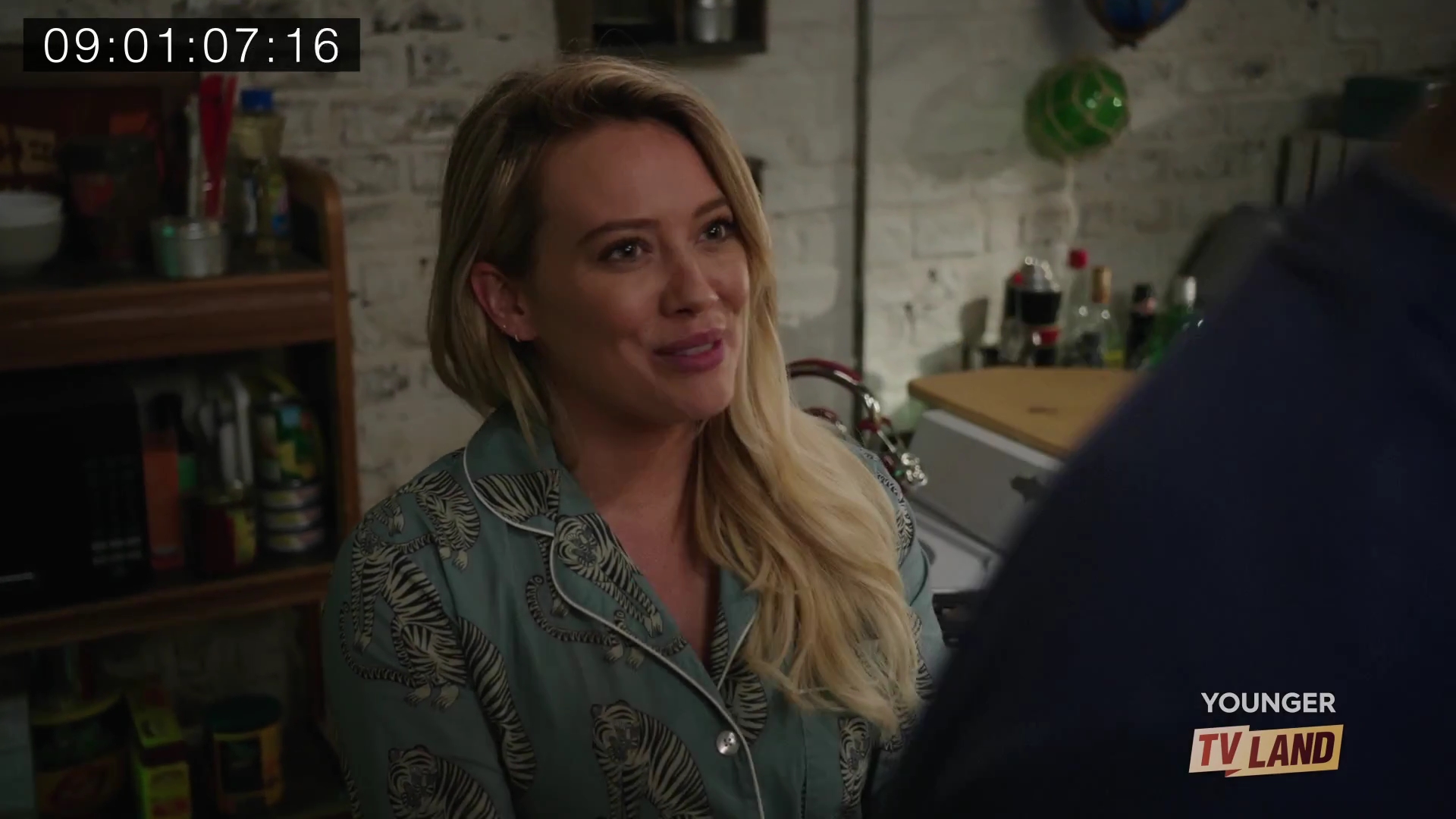 DailyDuff-dot-nl_Younger-S4-Outtakes4x02-0108.jpg DailyDuff-dot-nl_Younger-S4-Outtakes4x02-0108.jpg