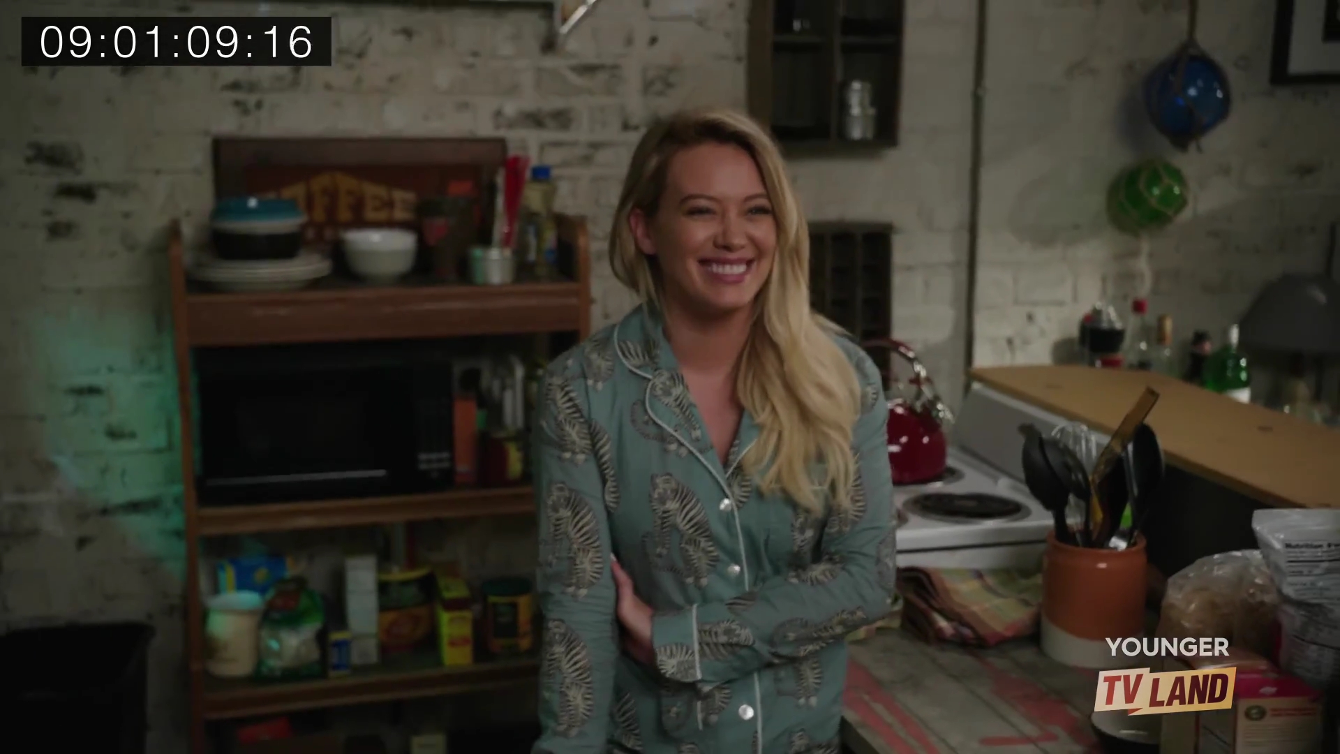 DailyDuff-dot-nl_Younger-S4-Outtakes4x02-0112.jpg DailyDuff-dot-nl_Younger-S4-Outtakes4x02-0112.jpg