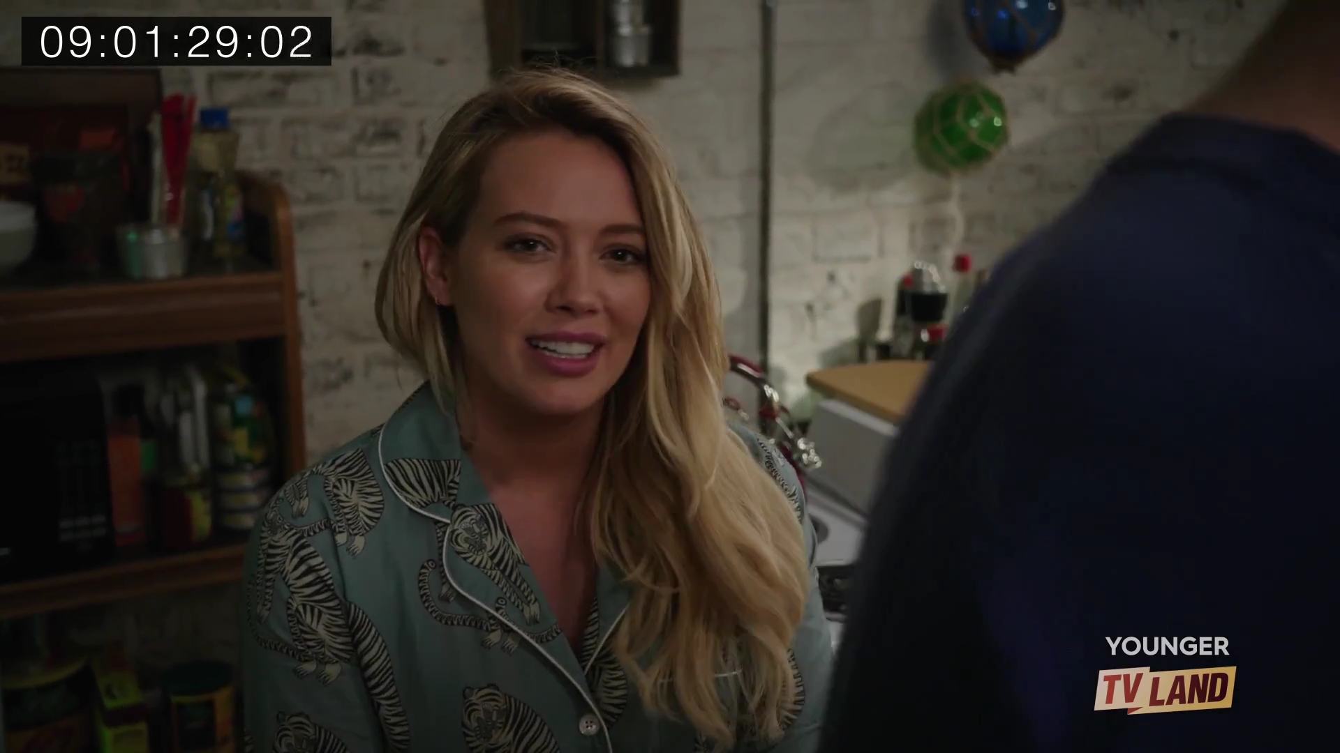 DailyDuff-dot-nl_Younger-S4-Outtakes4x02-0119.jpg
