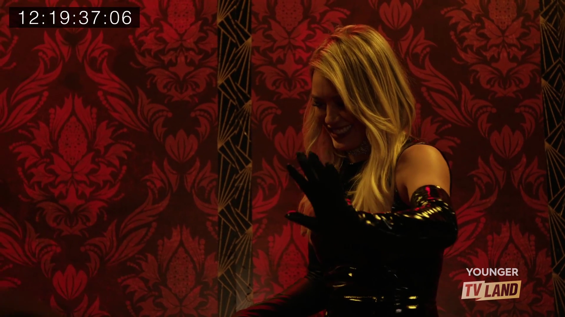DailyDuff-dot-nl_Younger-S4-Outtakes4x02-0162.jpg DailyDuff-dot-nl_Younger-S4-Outtakes4x02-0162.jpg