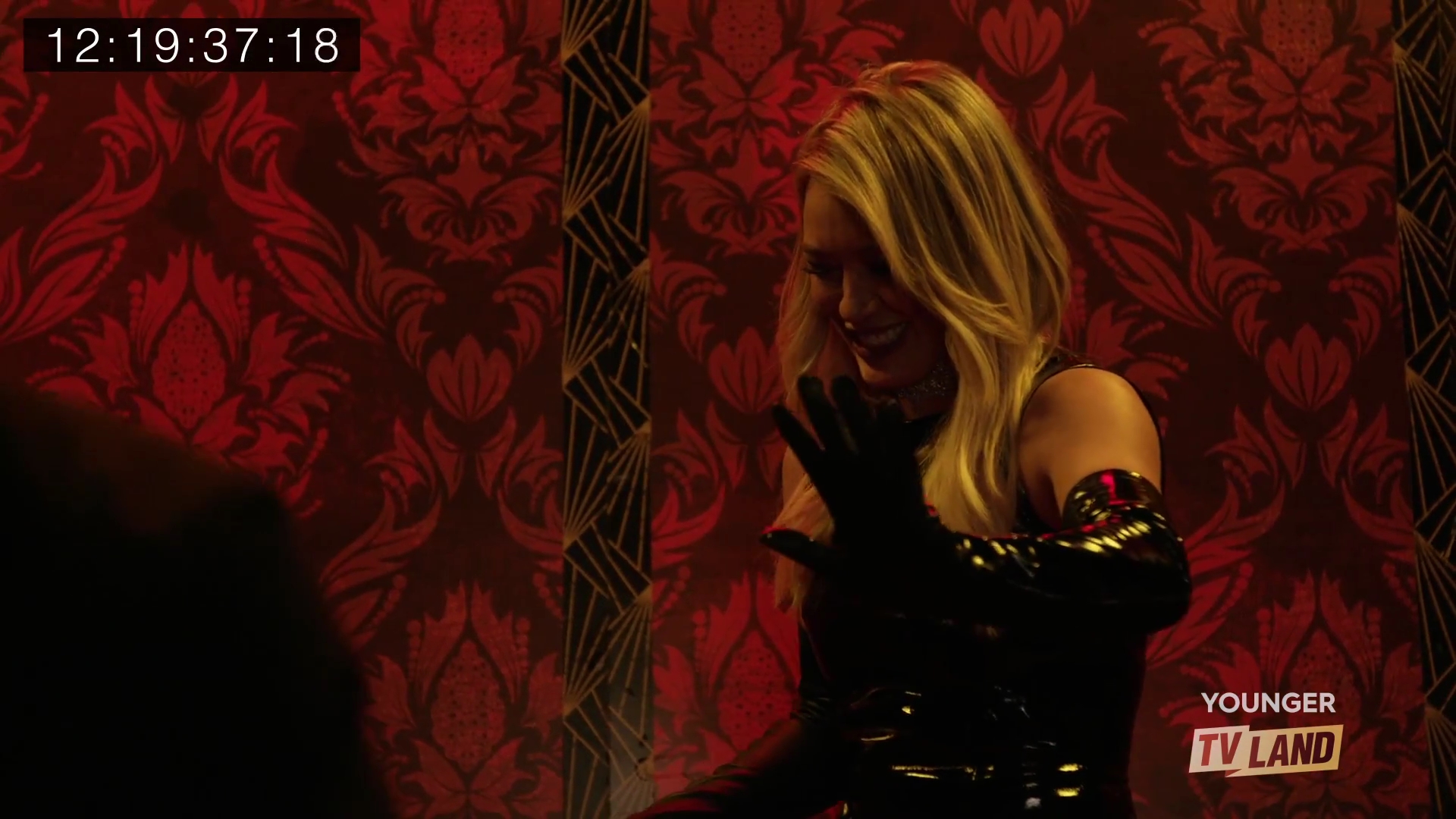 DailyDuff-dot-nl_Younger-S4-Outtakes4x02-0163.jpg DailyDuff-dot-nl_Younger-S4-Outtakes4x02-0163.jpg